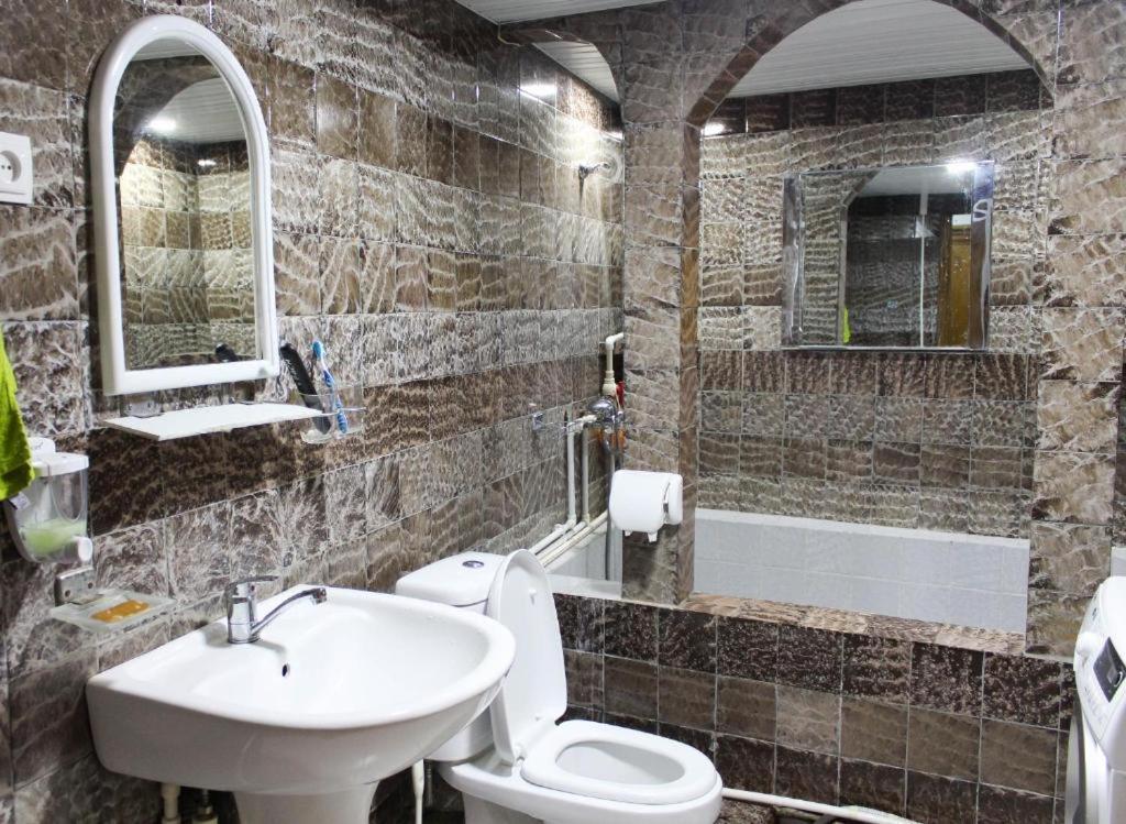 Machabelli 11A Hostel 第比利斯 外观 照片